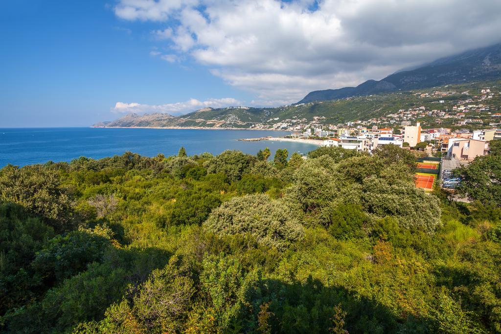 Royal Villas Добра вода Екстериор снимка