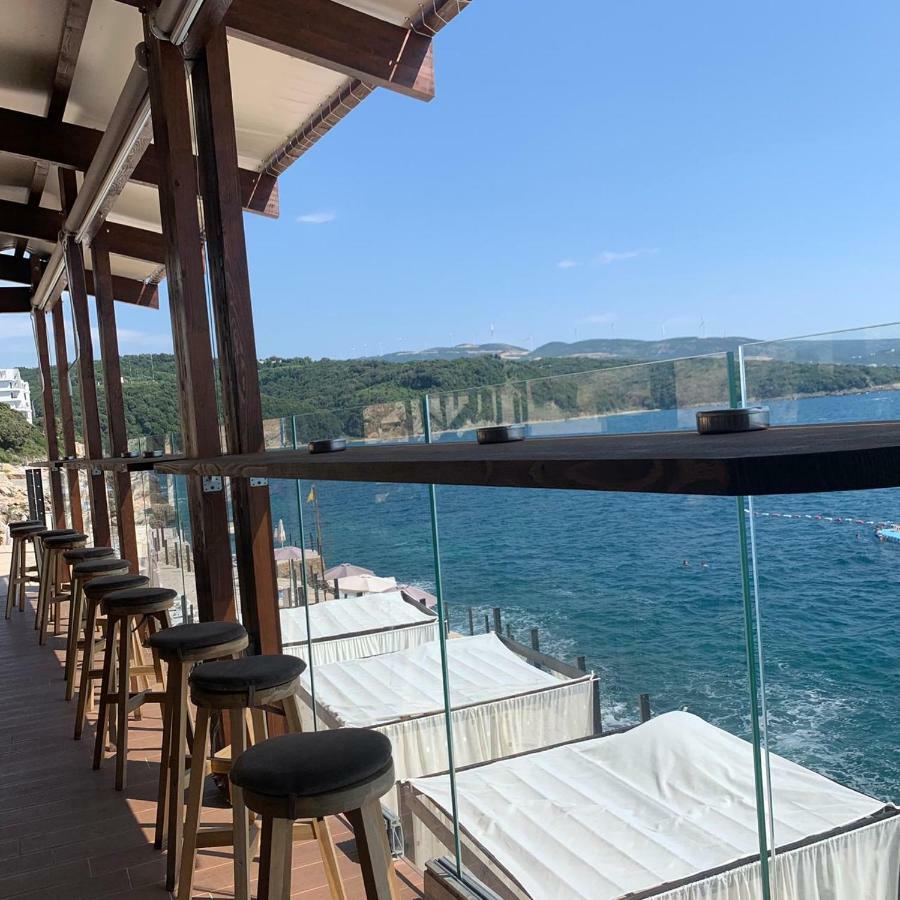 Royal Villas Добра вода Екстериор снимка